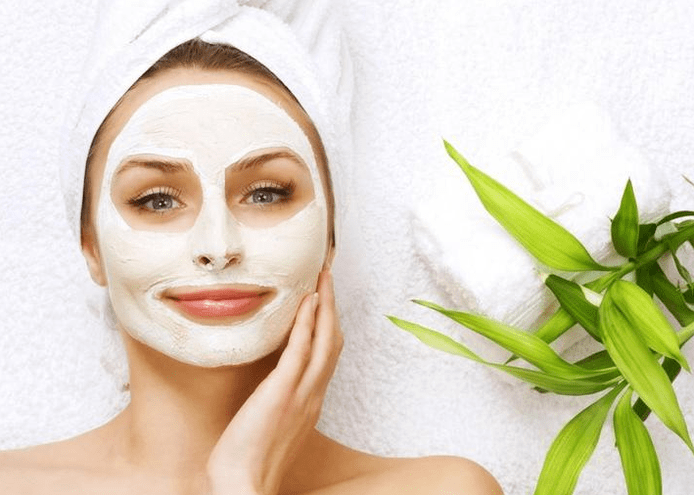 Masque de rajeunissement du visage
