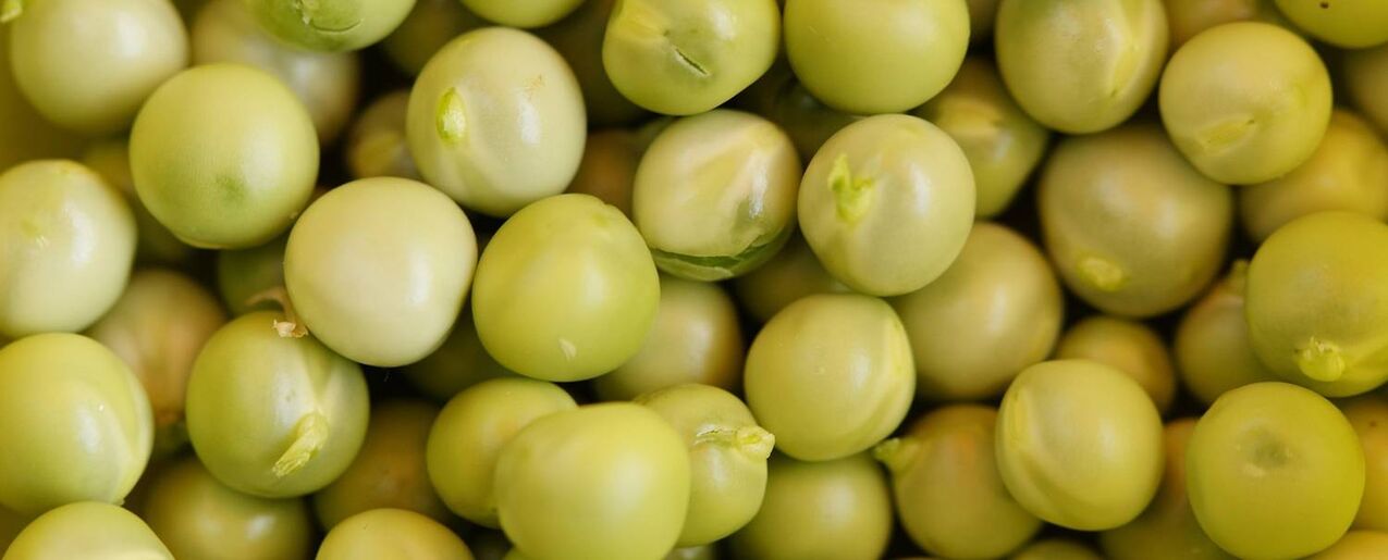 pois verts dans un masque rajeunissant